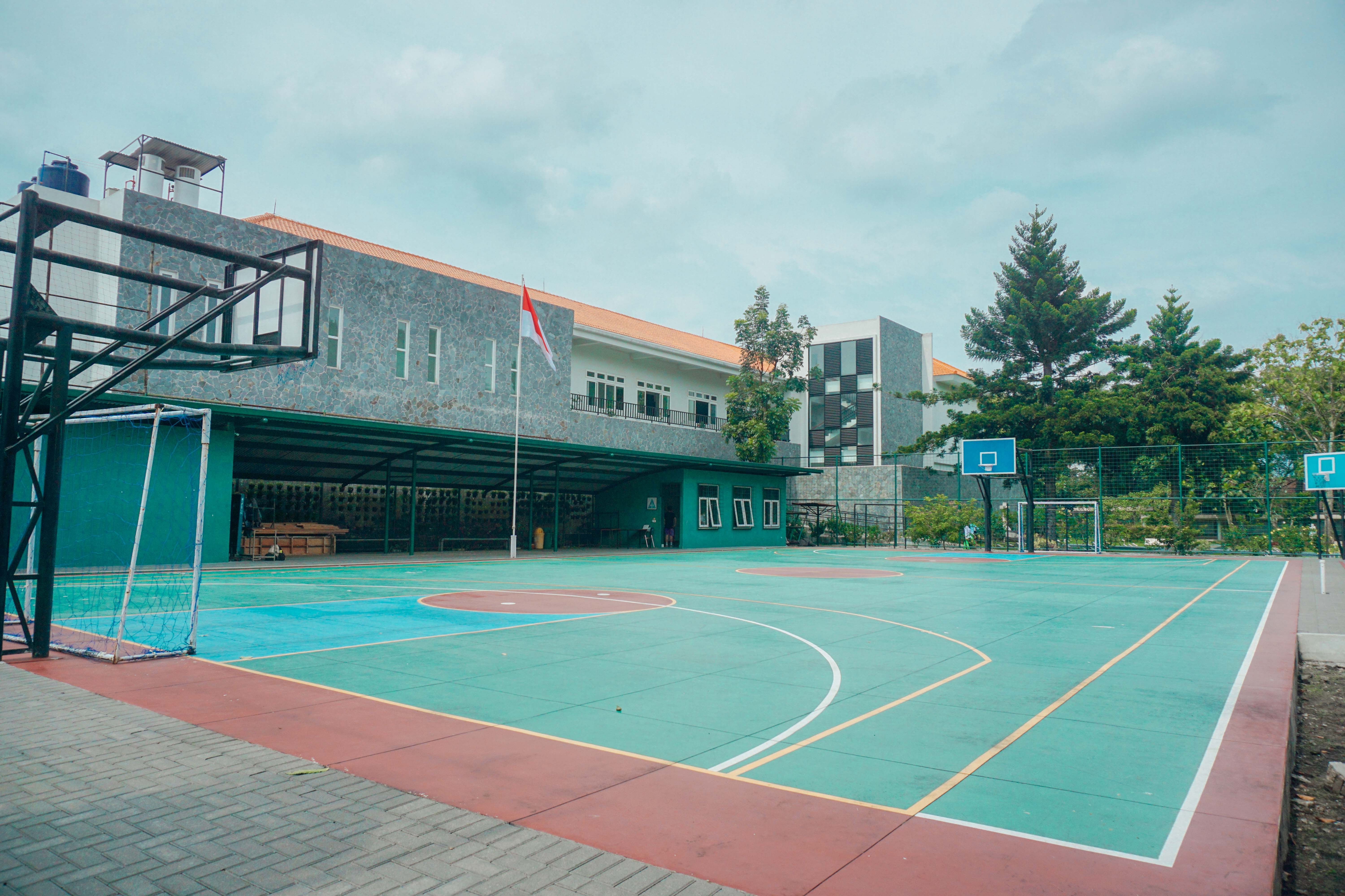 SMP Santa Ursula Bandung