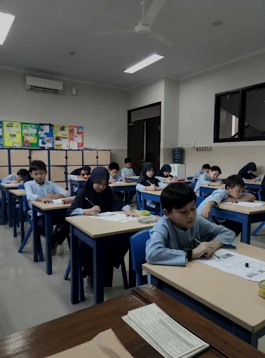 Azhari Islamic School Lebak Bulus