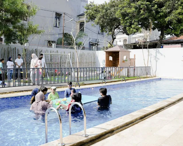 Almacita School