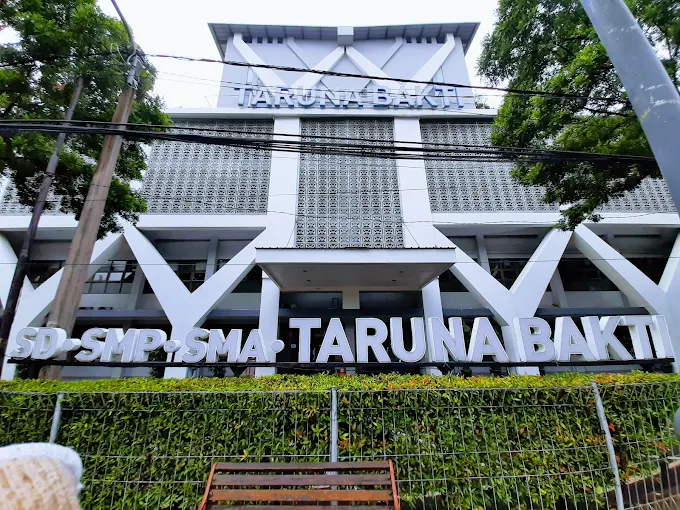 SMP Taruna Bakti